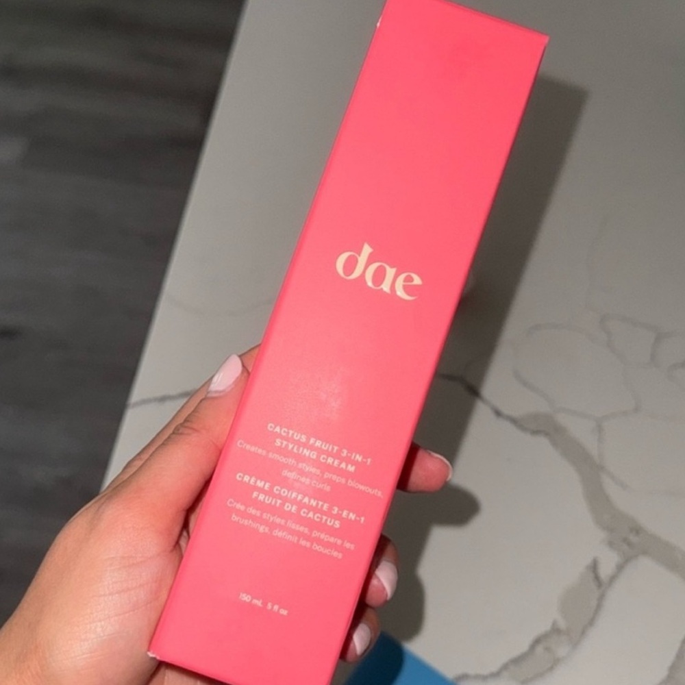 Dae 3-in-1 styling cream